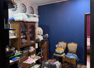 Yeni Günəşli, V massivində təmirli, tam əşyalı 2 otaqlı