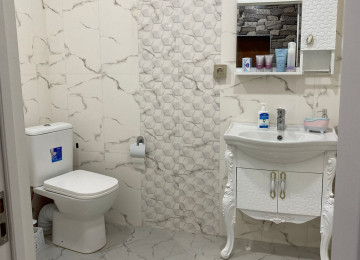 KUPÇALI ÇIXARIŞLI BİNA. SUPER TƏMİRLİ MƏNZİL. Masazır