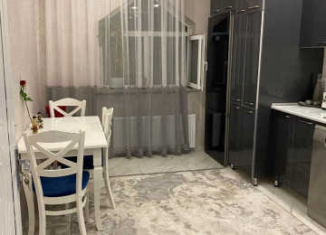 KUPÇALI ÇIXARIŞLI BİNA. SUPER TƏMİRLİ MƏNZİL. Masazır