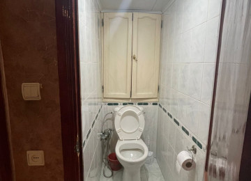 Yeni Günəşli, D massivində 3 otaqlı tam təmirli mənzil