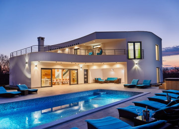 Altek şirkəti olaraq müştərilərimizə hər cür şüşələnmə