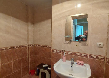 Xlrdalada 2 otaq radnoy 86kv teze bazarln yanl 12 Mertebeli