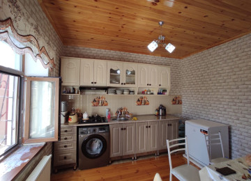 Mastaga qes.Cileger yasayis massivinde esas yoldan 800 metr