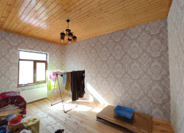 Mastaga qes.Cileger yasayis massivinde esas yoldan 800 metr