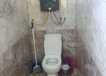 Ramani gulculuk marsrutdan 40 metr arali 2 sotda 130 kvm.4