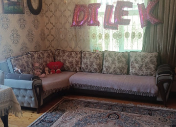 Ramani gulculuk marsrutdan 40 metr arali 2 sotda 130 kvm.4