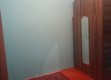 Ramani gulculuk 1,5 sotda 100 kvm.3 otaqli seliqeli ev