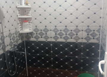 Ramani gulculuk 1,5 sotda 100 kvm.3 otaqli seliqeli ev