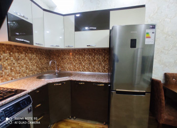 Qara Qarayev metrosuna yaxin . Kristal Apsheron Xezer