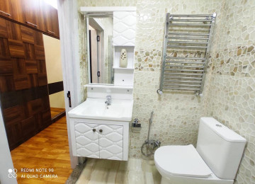 Qara Qarayev metrosuna yaxin . Kristal Apsheron Xezer