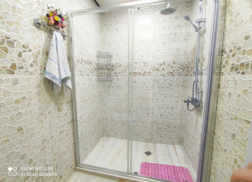 Qara Qarayev metrosuna yaxin . Kristal Apsheron Xezer