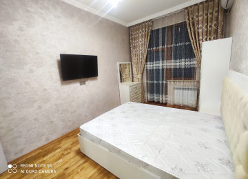 Qara Qarayev metrosuna yaxin . Kristal Apsheron Xezer