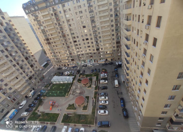 Qara Qarayev metrosuna yaxin . Kristal Apsheron Xezer