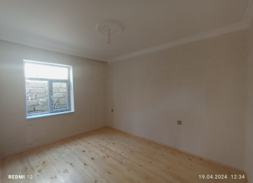 Xəzər rayonu Binə qəsəbəsi Ülvi şadlıq sarayının yaxınlığı