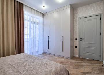 Xətai rayonu Əhmədli mst yaxlığında ( ayaqla 6-7 dəq