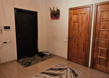 TƏCILI SATILIR....!!!! Nəsrədin Tusi küçəsnde 6/6