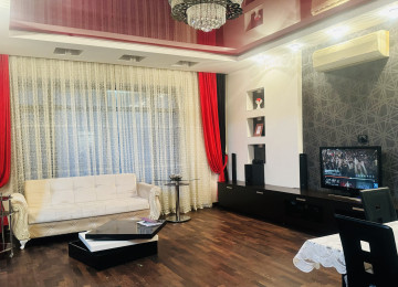 Xataide Chiraq Plazada 3 otaq icareye verilir