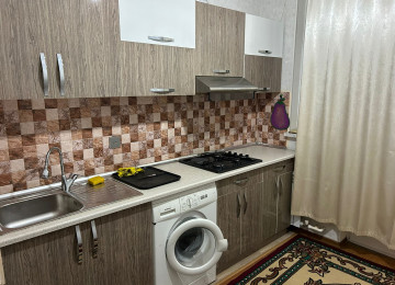 🌃Ünvan: Xırdalan şəhəri,Heydər Əliyev prospekti,Kristal