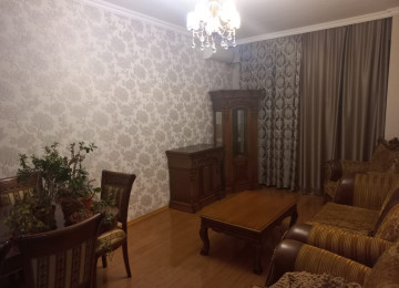 Xırdalan şəhərinin mərkəzində, qanuni 2 otaqlı 62 m2 sahəsi