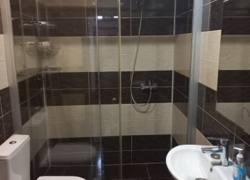 Xırdalan şəhərinin mərkəzində, qanuni 2 otaqlı 62 m2 sahəsi