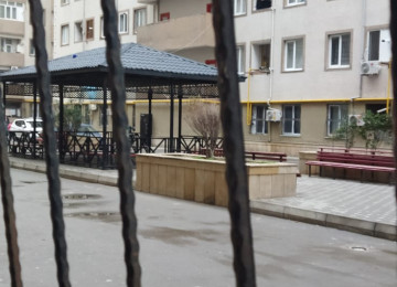 Xlrdalan Kirsdal Abseron 1 de 2 otaq hersarayeti var 350azn