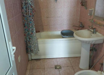 My Hostel Baku Bir gun 7 azn. Bir ay 150azn My Hostel Baku