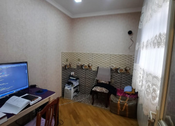 Bismilləh. ( * Ev elanı 7 * ) Bakının mərkəzinə ən yaxın