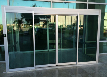 Altek şirkəti olaraq müştərilərimizə hər cür şüşələnmə