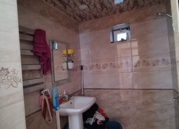 Biləcəridə 91 N-li marşurutun yolunda 2 sotda 3 otaq, S/Q