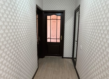 Biləcəridə DSK yolunda yolun tam kənarı 1.5 sotda 3 otaq,