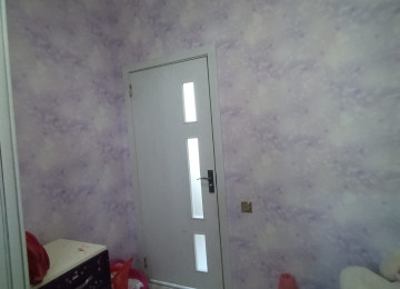 Biləcəridə Abidəyə yaxın tam mərkəzdə yola yaxın 1.5 sotda