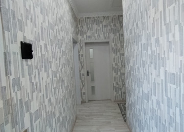 Biləcəridə Abidəyə yaxın tam mərkəzdə yola yaxın 1.5 sotda