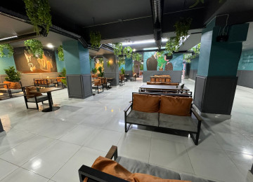 PUB Restoran satílír Full Avadanliqla ve Dizayn Interyerle