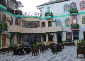 Yenitikili sahənin icarə verilməsi ərazi xutorda yerləşir.