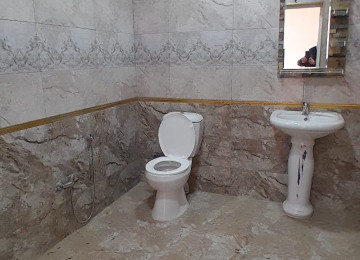 Biləcəridə Tam mərkəzdə 301 saylı məktəbin yanında 1.5