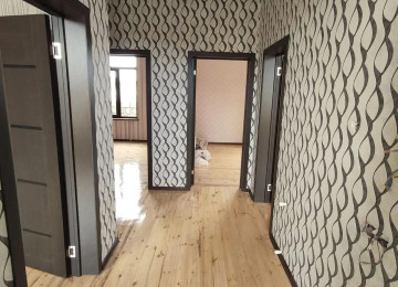 Zabrat 2 de 110 kv.m 2 sotda tam temirli satilir.İlkin 60