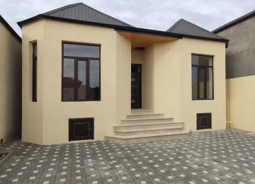 Zabrat 2 de 110 kv.m 2 sotda tam temirli satilir.İlkin 60