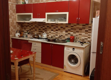 Biləcəri qəs. Məmmədoğlular Servisin arxasında 2 sotda 3