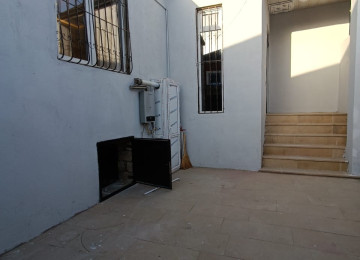 Biləcəridə Dsk yoluna yaxın 1.5 sotda 3 otaq mətbəxi s/q.