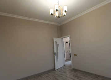 Biləcəridə Dsk yoluna yaxın 1.5 sotda 3 otaq mətbəxi s/q.