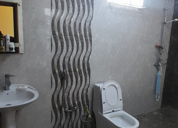 Biləcəri Tam Mərkəzdə 301N-li məktəbin yani 2 mərtəbə altı