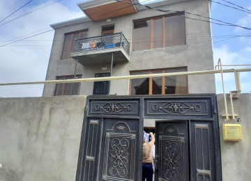 Biləcəri Tam Mərkəzdə 301N-li məktəbin yani 2 mərtəbə altı