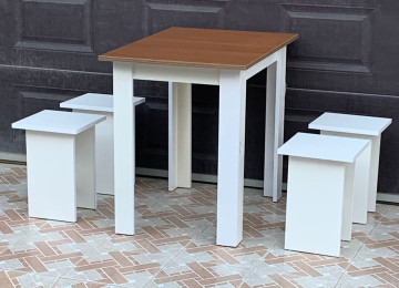 Masa və taburetka Anbardan birbaşa satış Rəng seçimi var