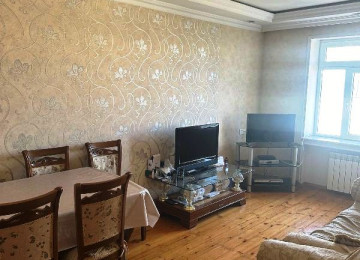 Əhmədlide 3 otaq menzil Xətai rayonu Əhmədli və xaqlar metrosuna 10 dəqiqəlik