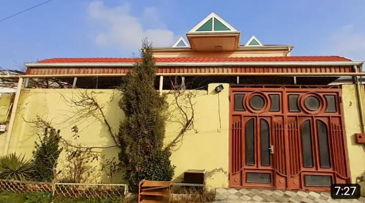Masazırda 2 Otaqlı Full remontlu 200 kvm Ev Masazırda Bazar Storun, Zeyneb Marketin arxa mehlesinde 2