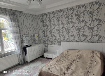 Masazırda Bazar Storun, Zeyneb Marketin arxa mehlesinde 2