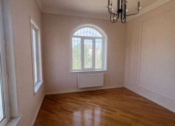 Sea breezze üz bə üzdə yerləşən, 15 sot sahəyə malik 2