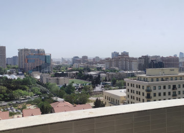 4 otaqlí te'mirli menzil satílír 20/10-cu mertebesi,204 kv