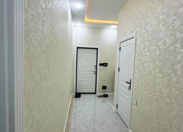 Qara Qarayev metrosu . Bonadea xəstəxanasının yanı . 1