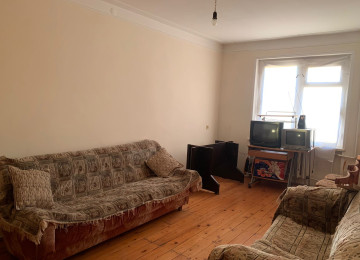 Xətai rayonu Məhəmməd Hadi küçəsi Həzi Aslanov metrosu